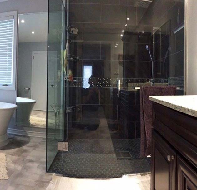 <span>Custom</span> Bathroom Reno